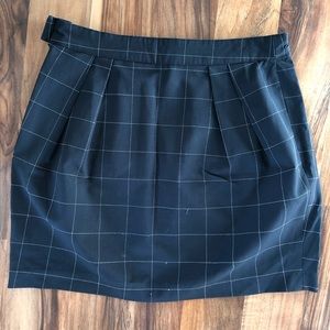 UO navy pleated mini skirt women’s size 6